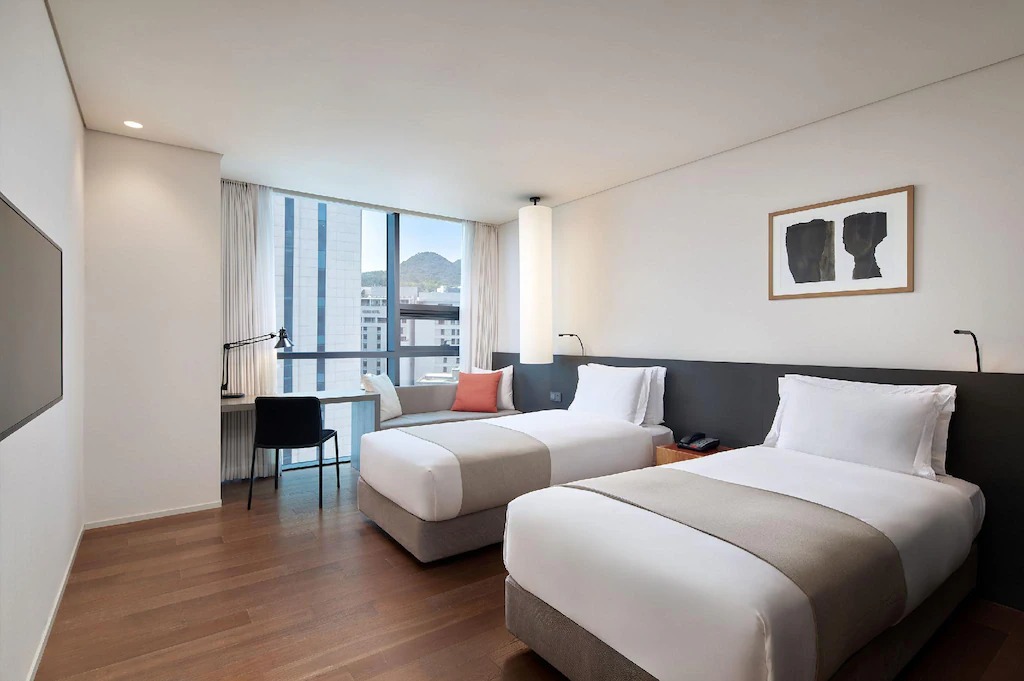 room-card-img-0